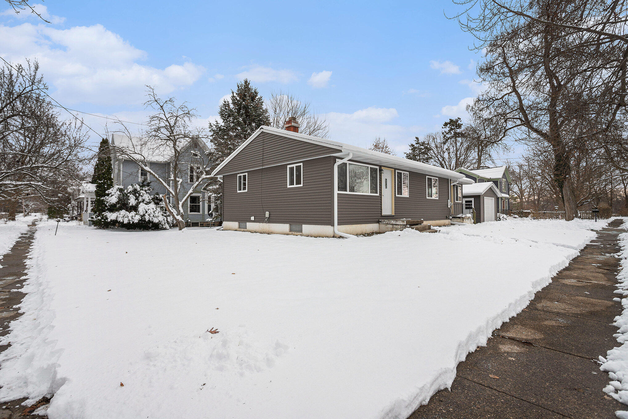 305 S Mingo Street Albion City MI 49224