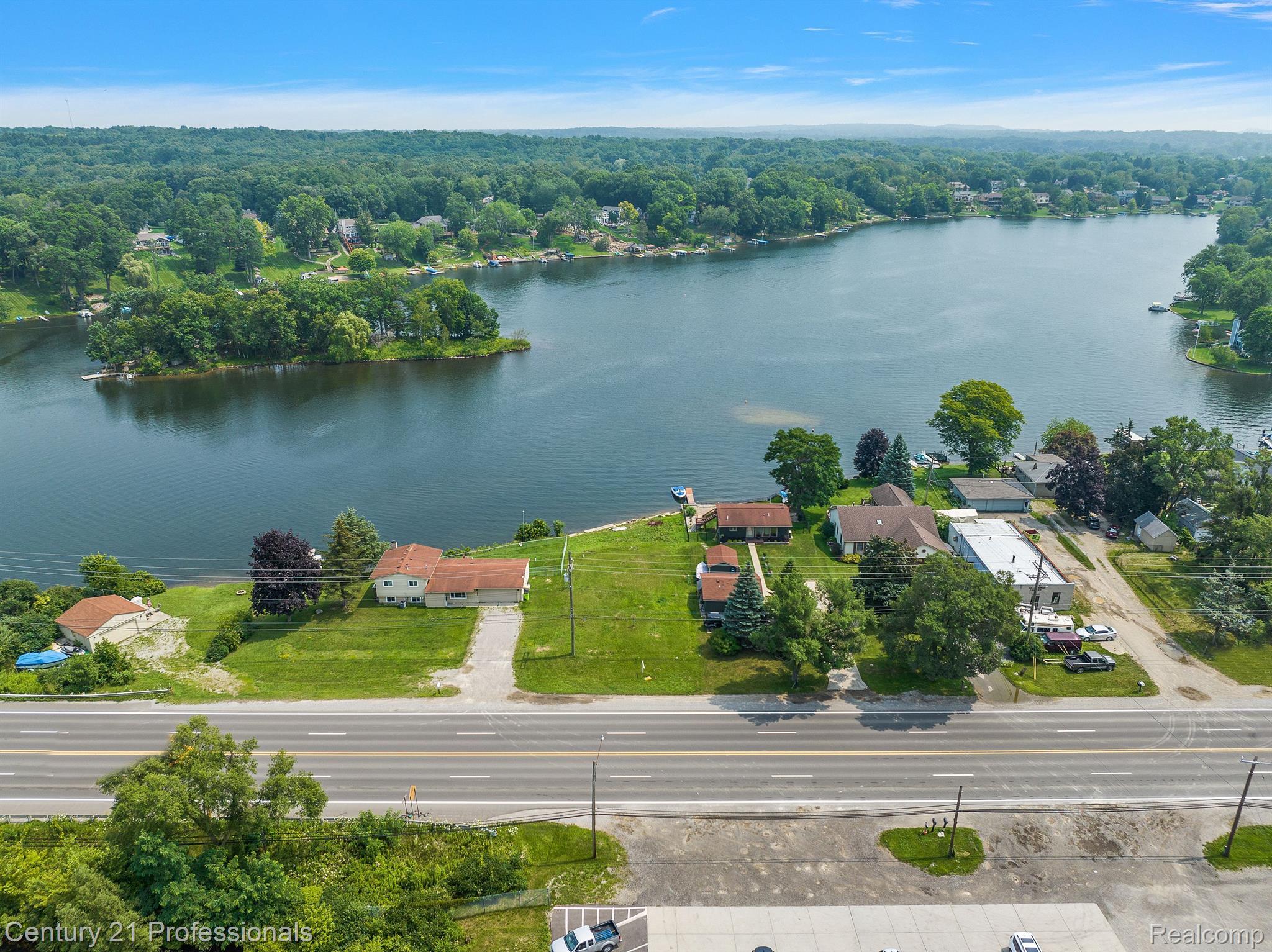 9876 Dixie Highway Springfield Charter Township MI 48348