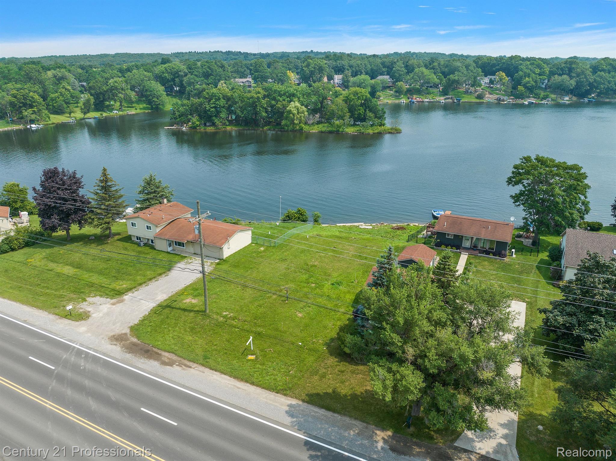 9876 Dixie Highway Springfield Charter Township MI 48348