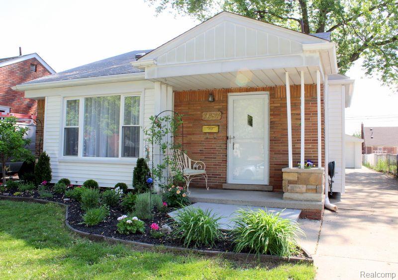 7687 Cortland Avenue Allen Park City MI 48101