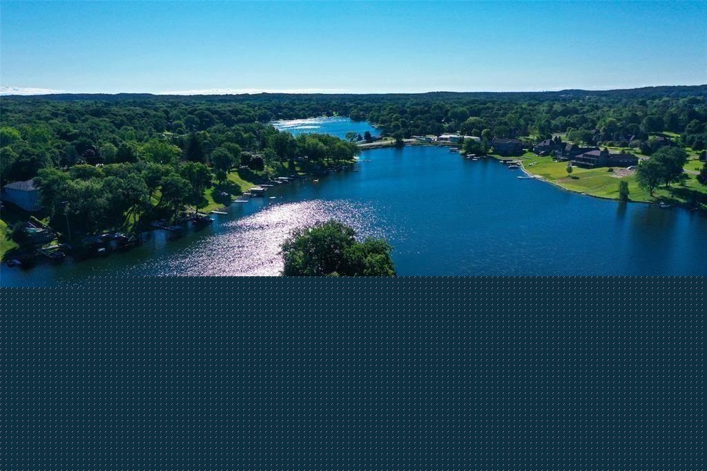 10086 King (this Island An Island) Road Springfield Charter Township MI 48350