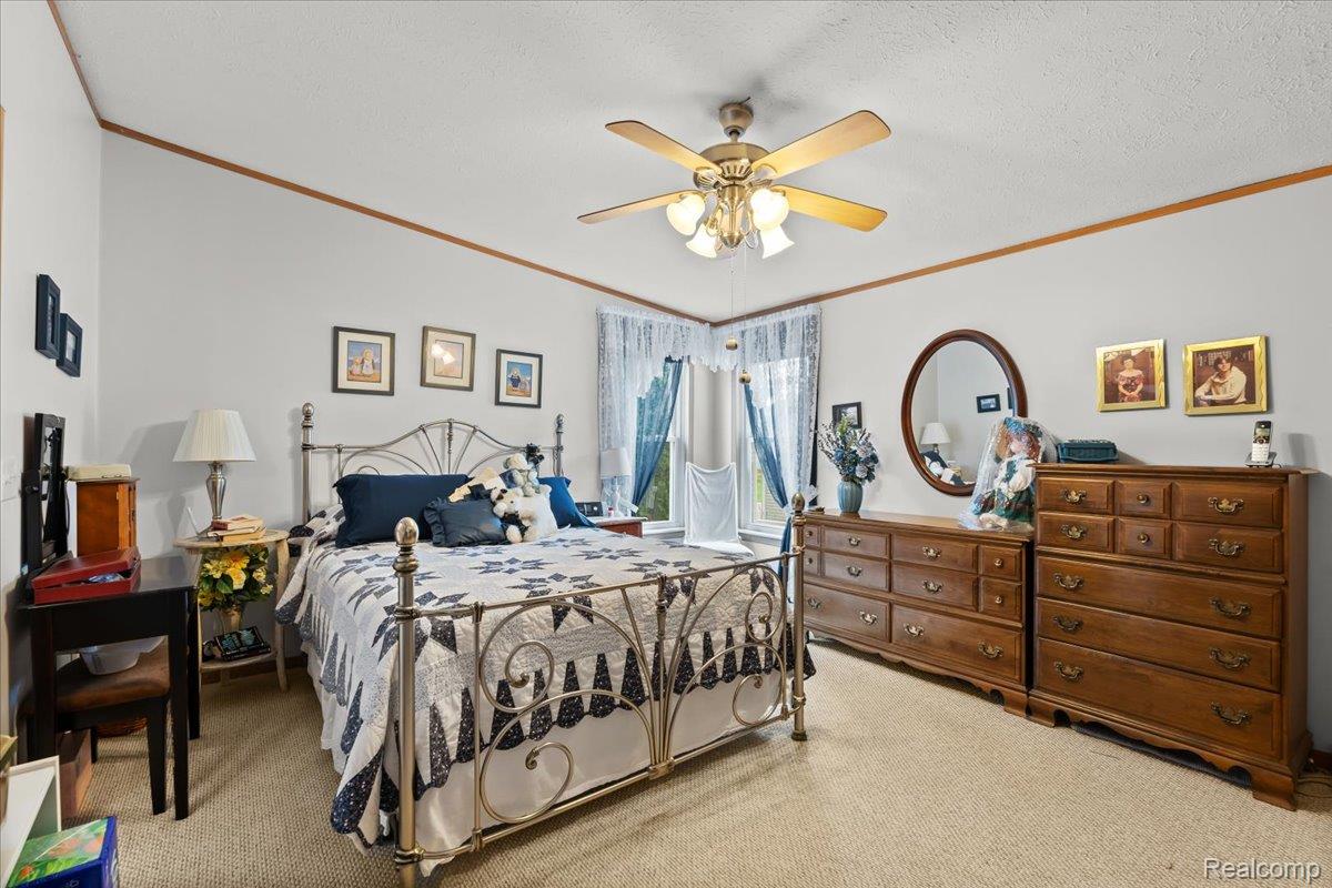 11092 Indianwood Court Green Oak Township MI 48178