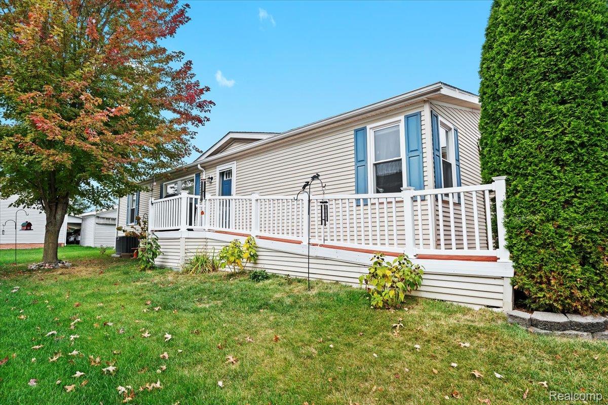 11092 Indianwood Court Green Oak Township MI 48178