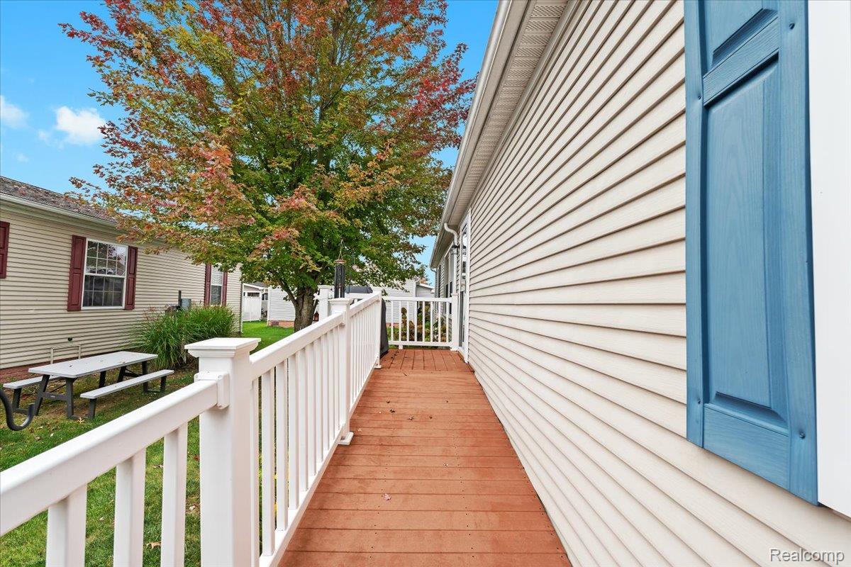 11092 Indianwood Court Green Oak Township MI 48178