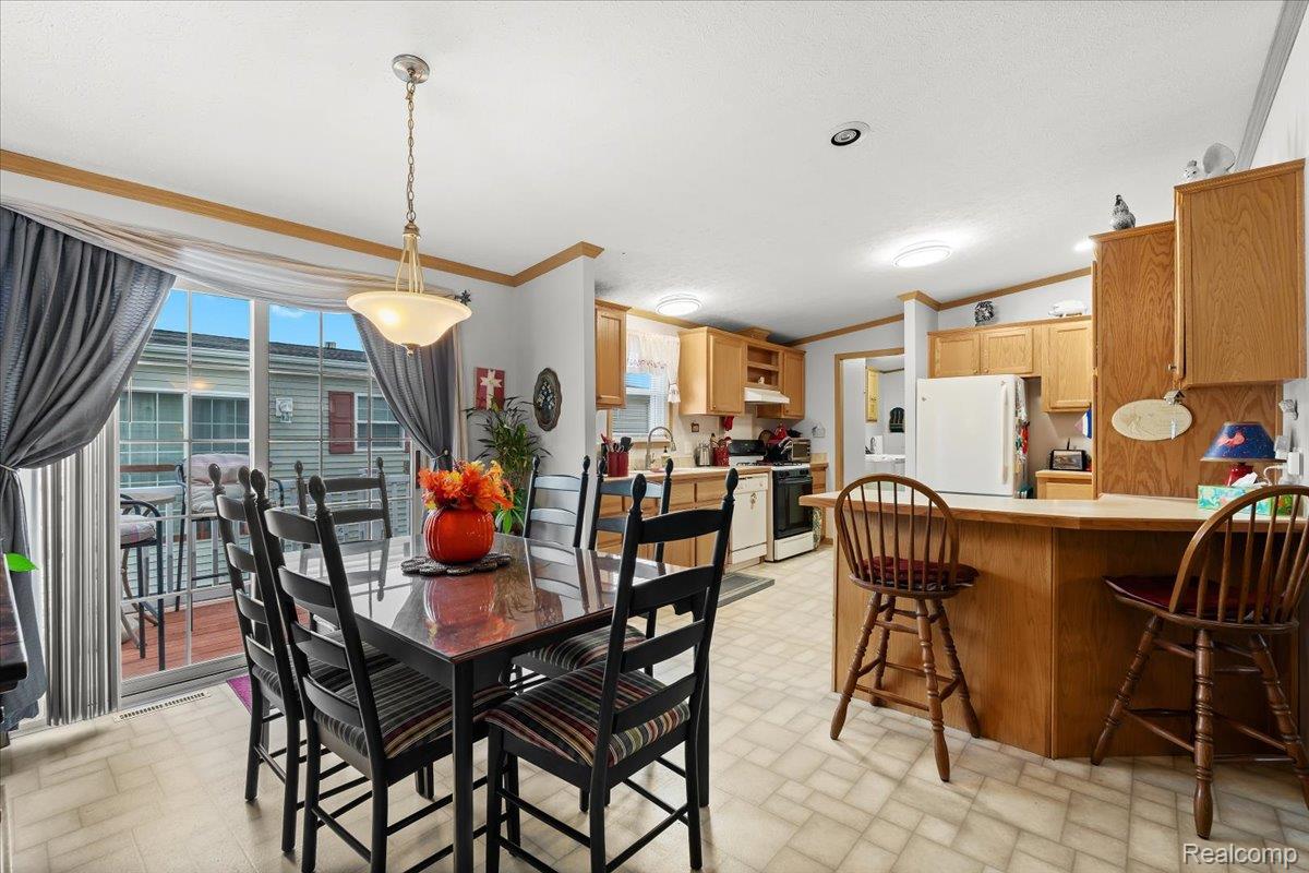 11092 Indianwood Court Green Oak Township MI 48178