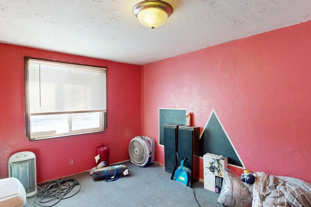 1205 N Kinney Avenue Mt. Pleasant City MI 48858