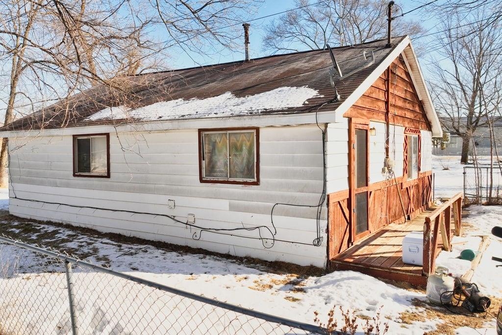 1205 N Kinney Avenue Mt. Pleasant City MI 48858
