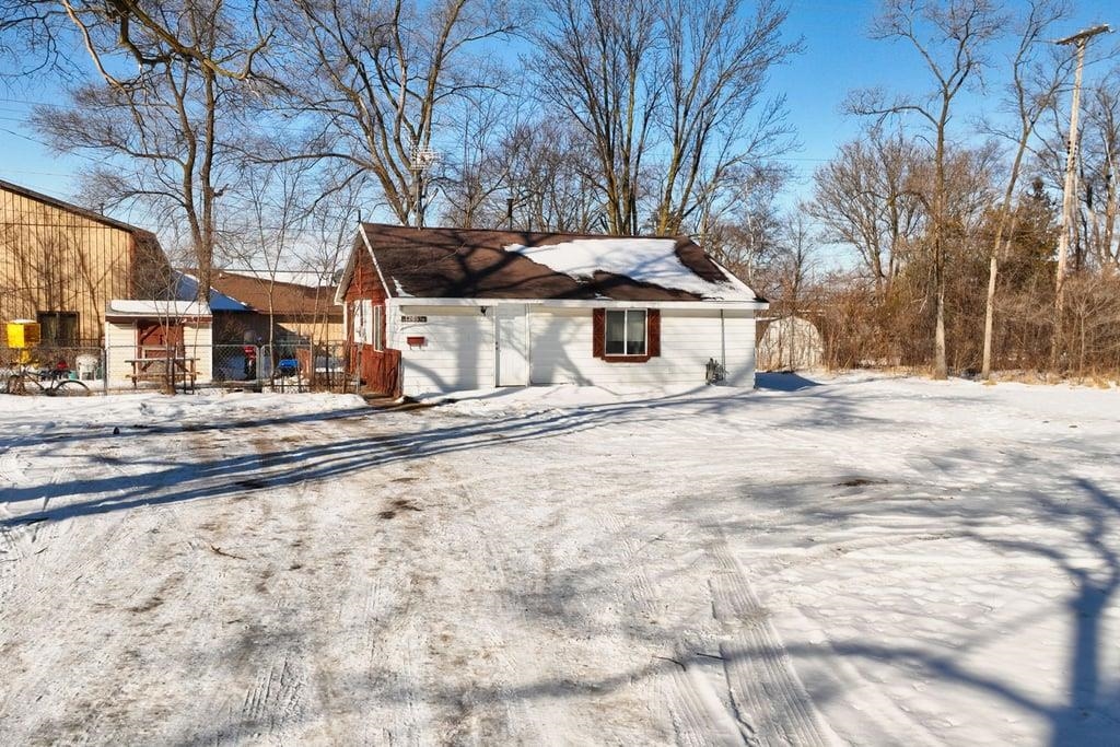 1205 N Kinney Avenue Mt. Pleasant City MI 48858