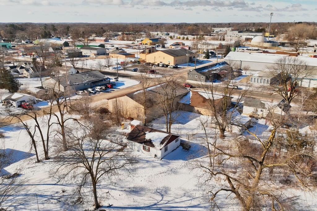 1205 N Kinney Avenue Mt. Pleasant City MI 48858