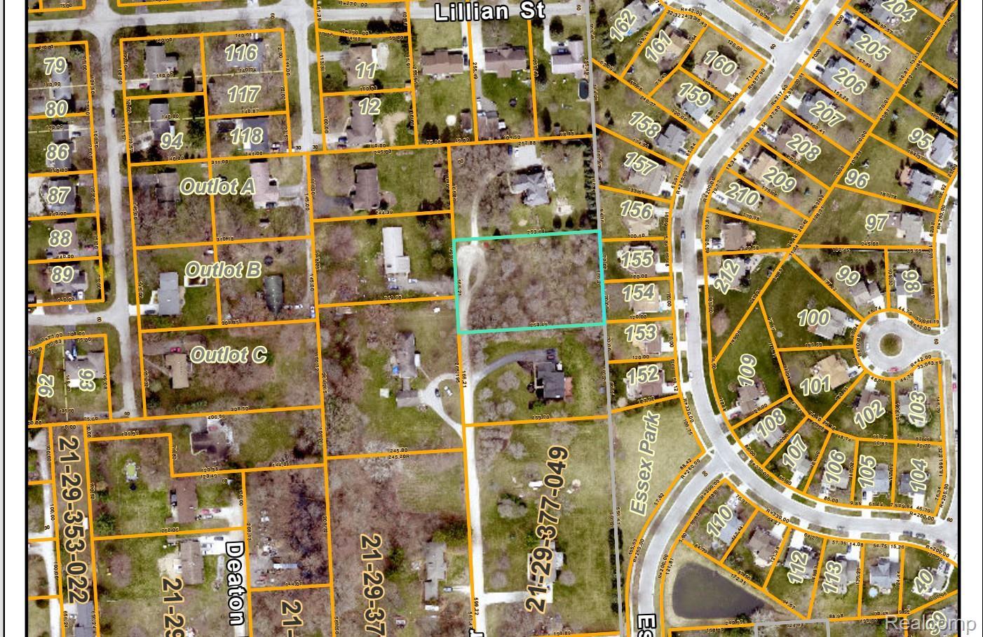 22622 Pine Drive Lyon Charter Township MI 48178
