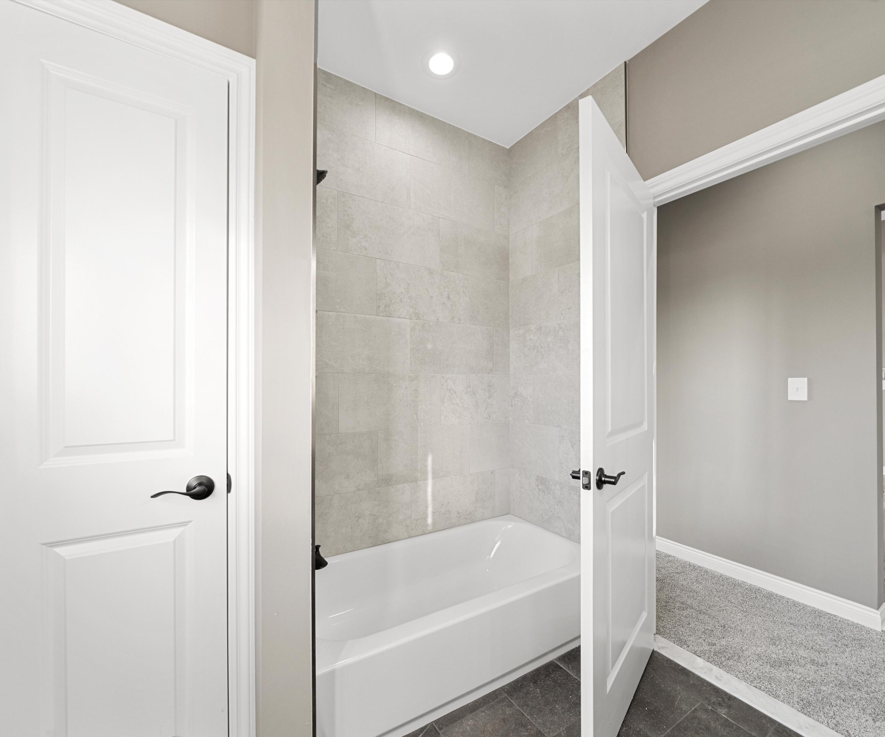 8127 Hunters Ridge Drive Berlin Charter Township MI 48166