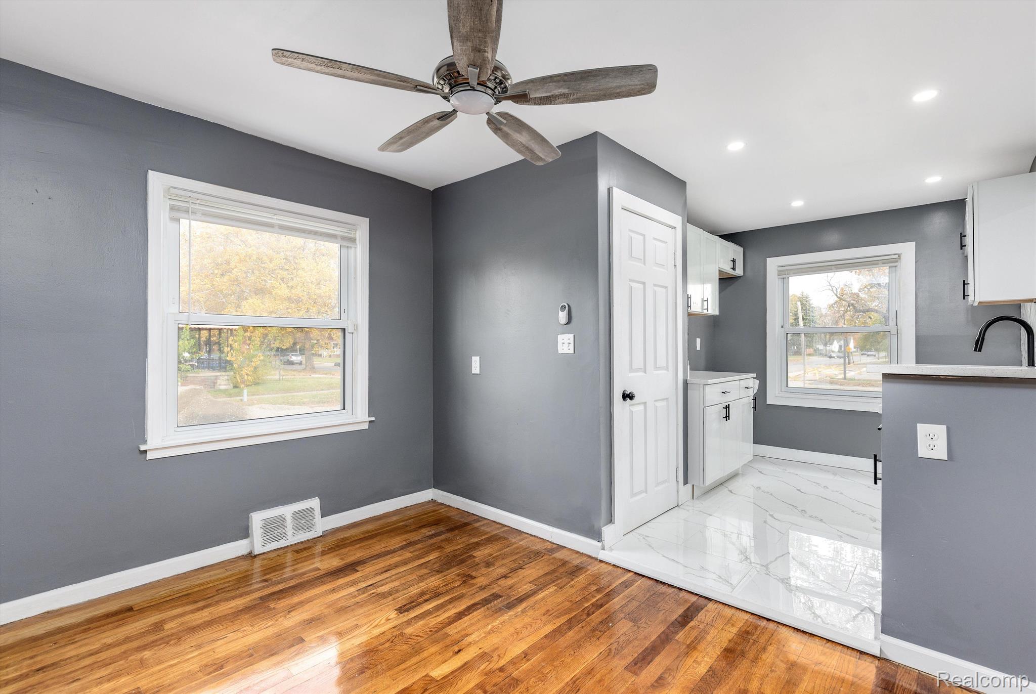 2400 S Annabelle Street Detroit City MI 48217