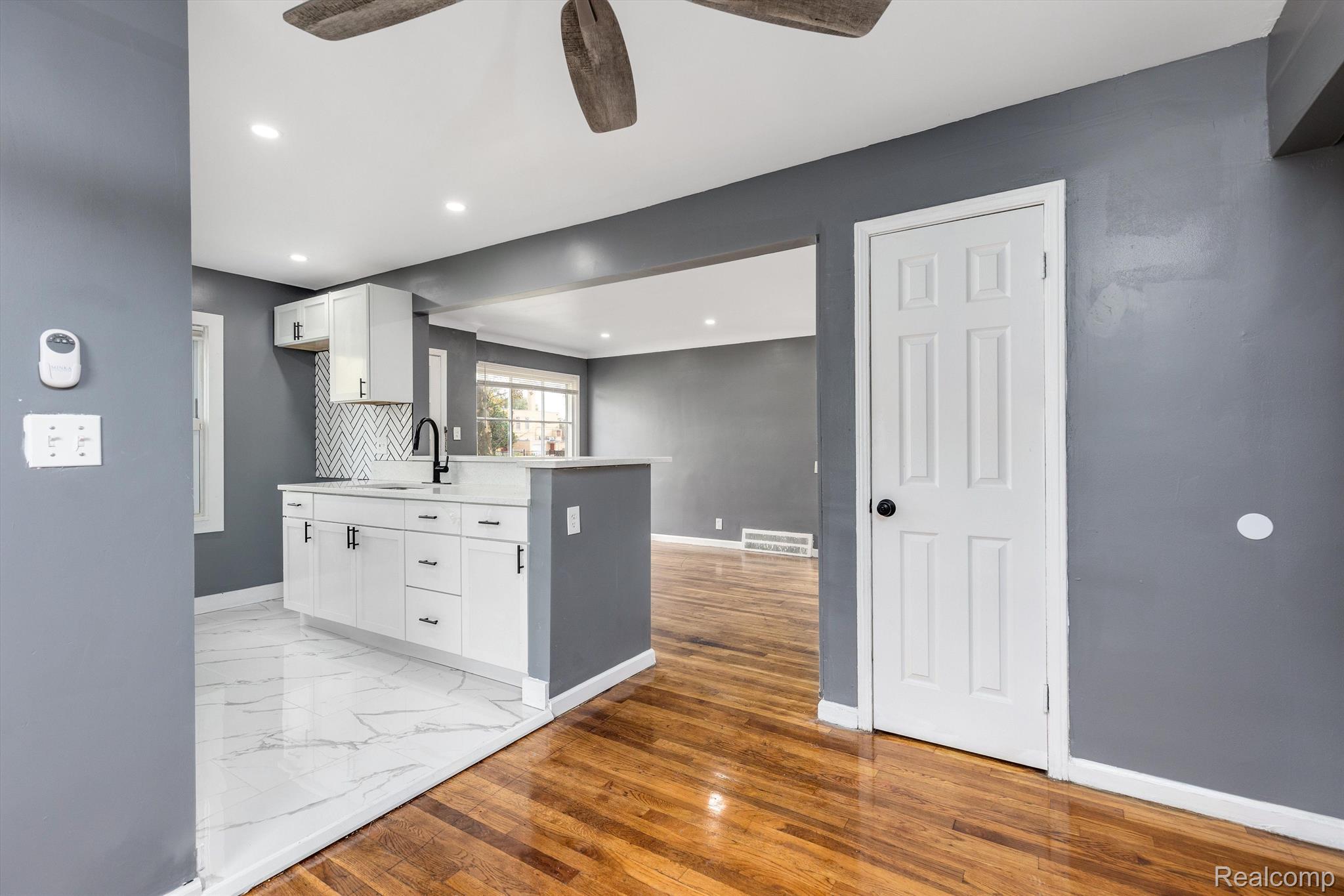 2400 S Annabelle Street Detroit City MI 48217