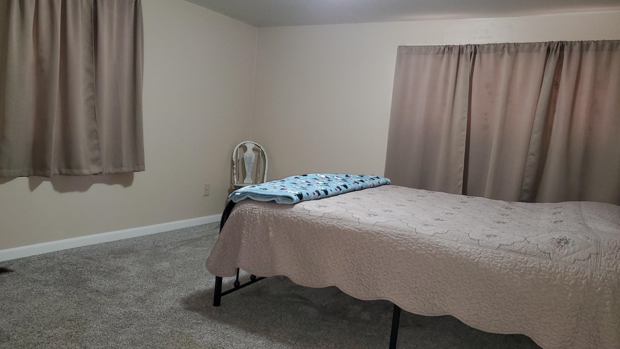 125 Park Drive Alma City MI 48801