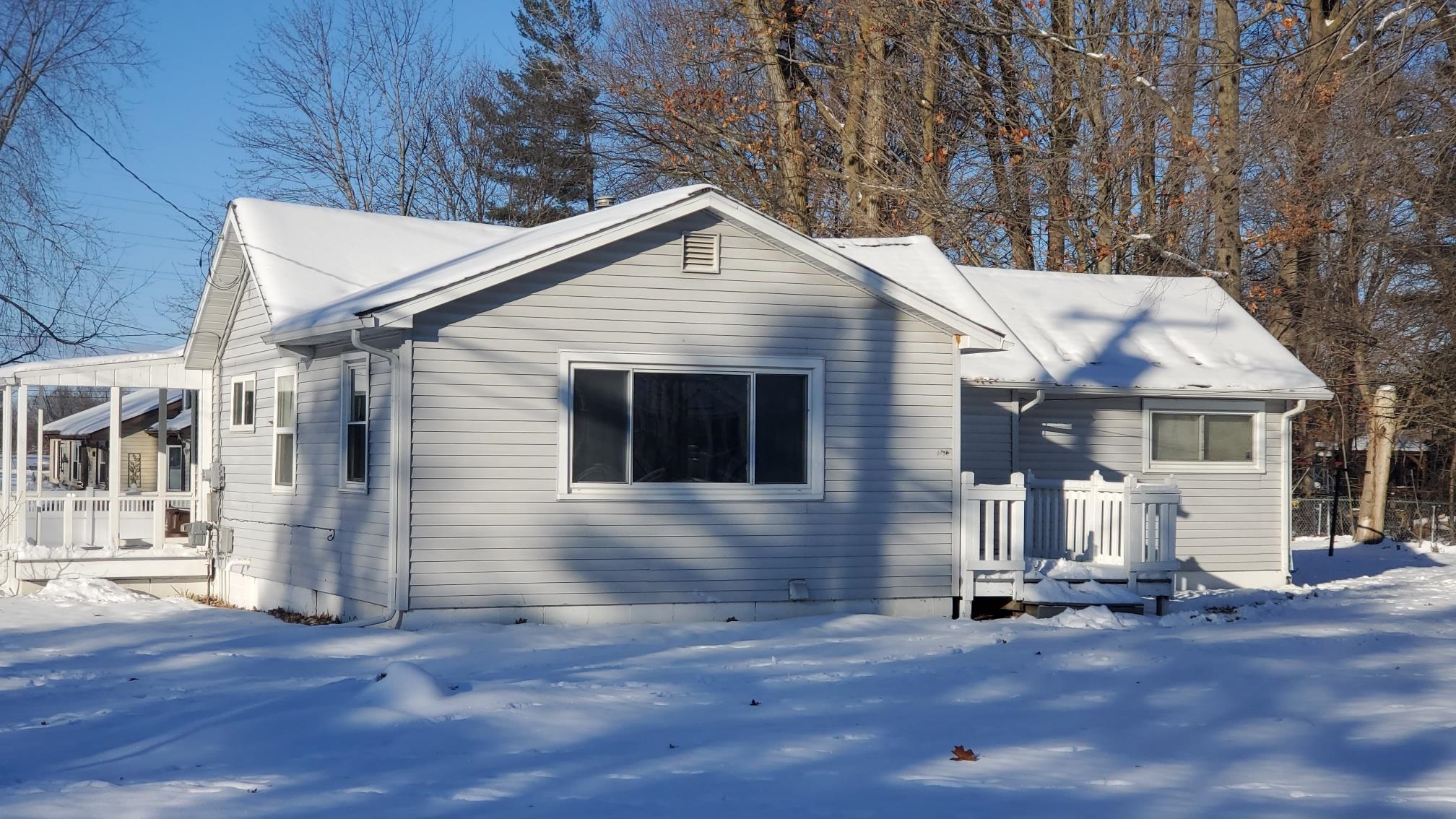 125 Park Drive Alma City MI 48801