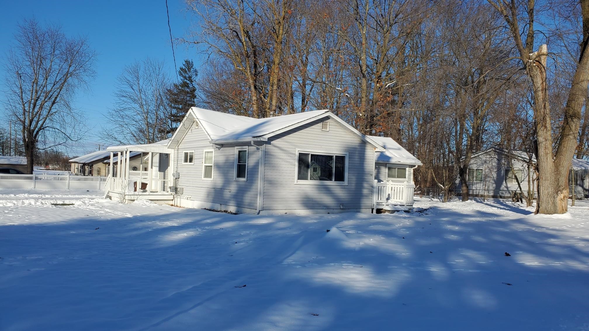 125 Park Drive Alma City MI 48801