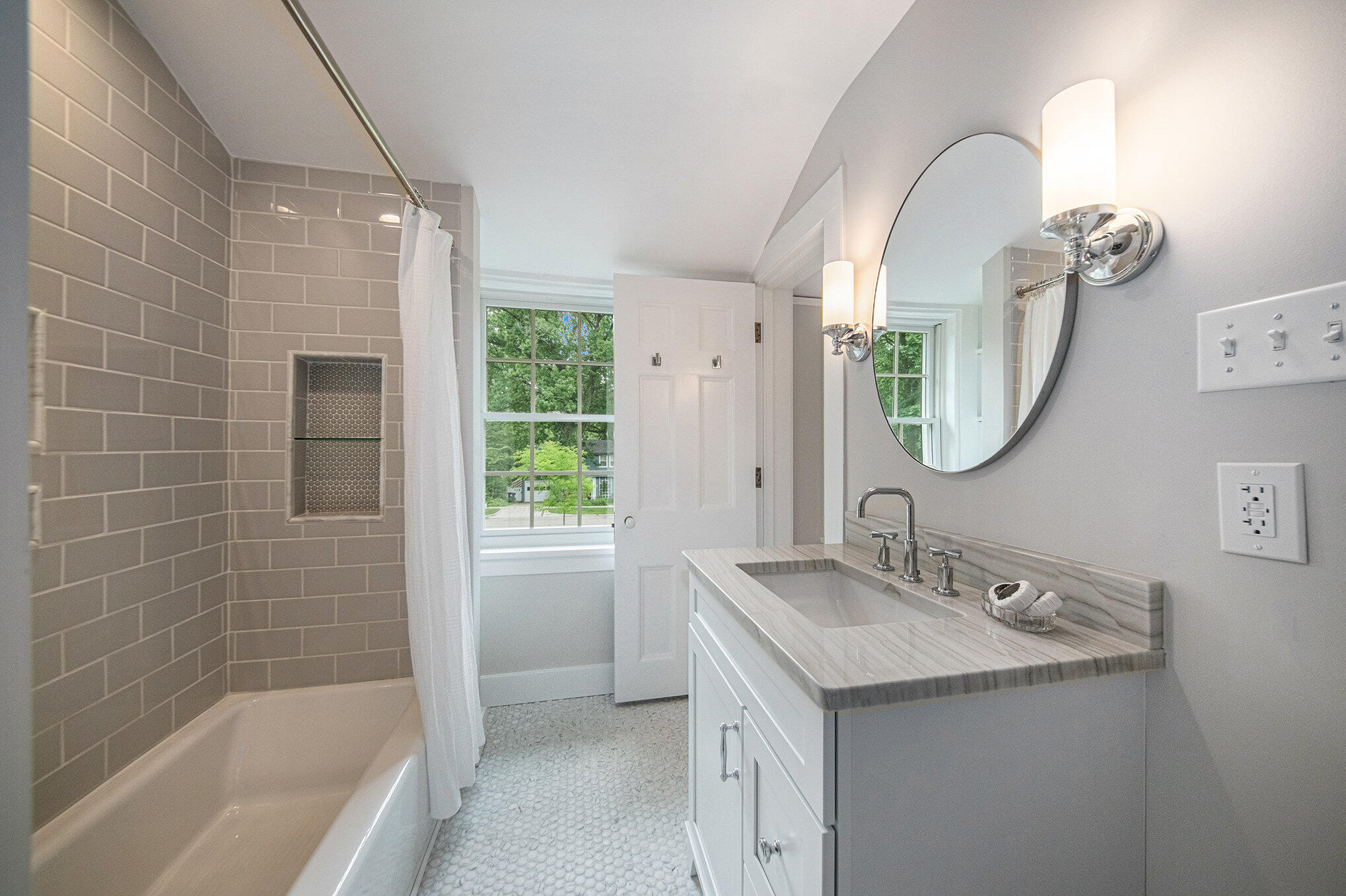 809 Berkshire Road Ann Arbor City MI 48104