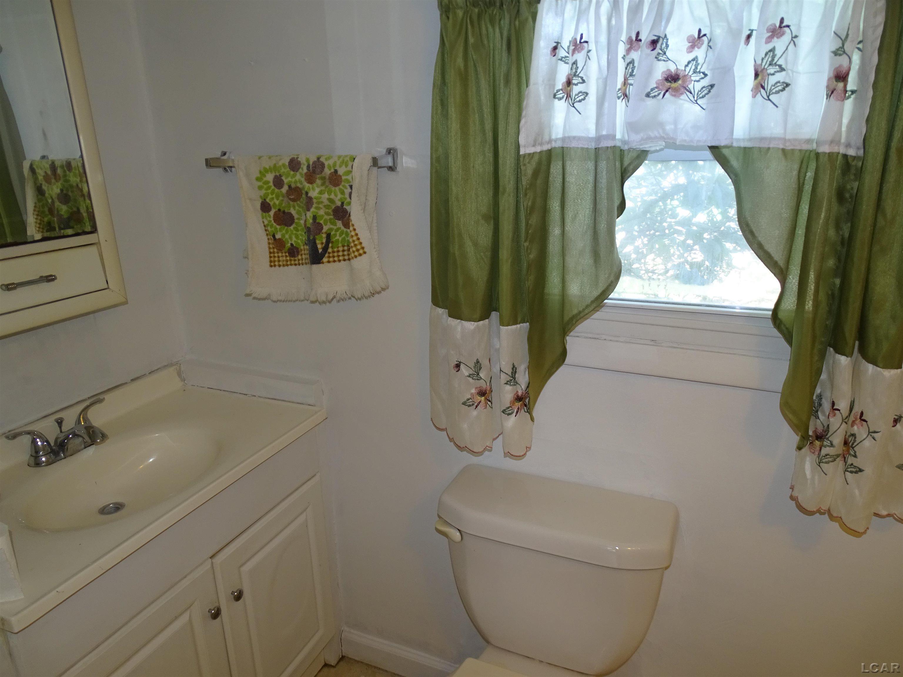 839 Dennis Street Adrian City MI 49221