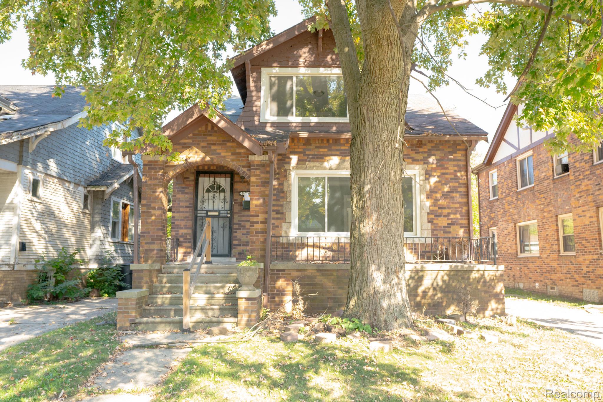 5266 Three Mile Drive Detroit City MI 48224