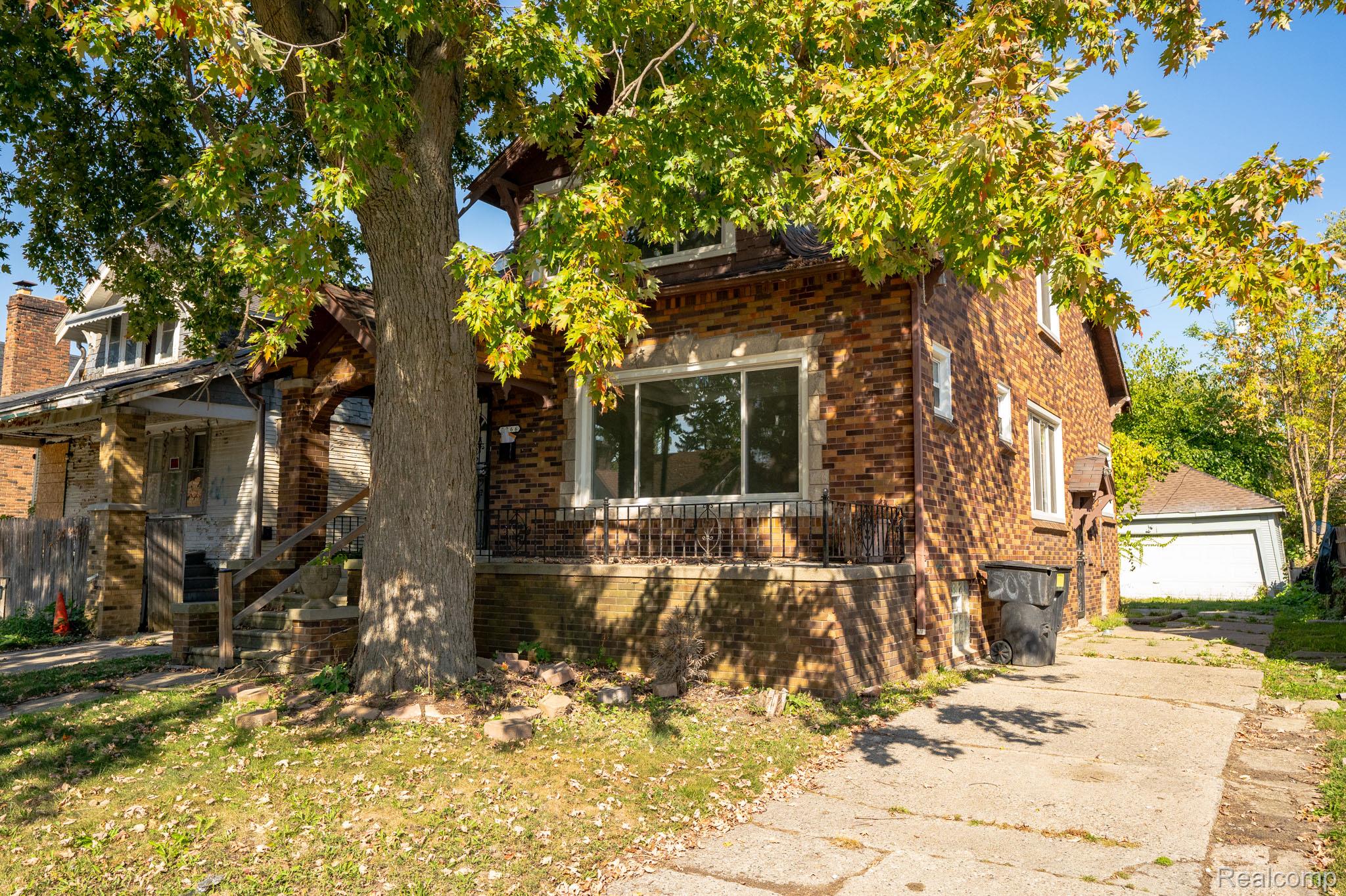 5266 Three Mile Drive Detroit City MI 48224