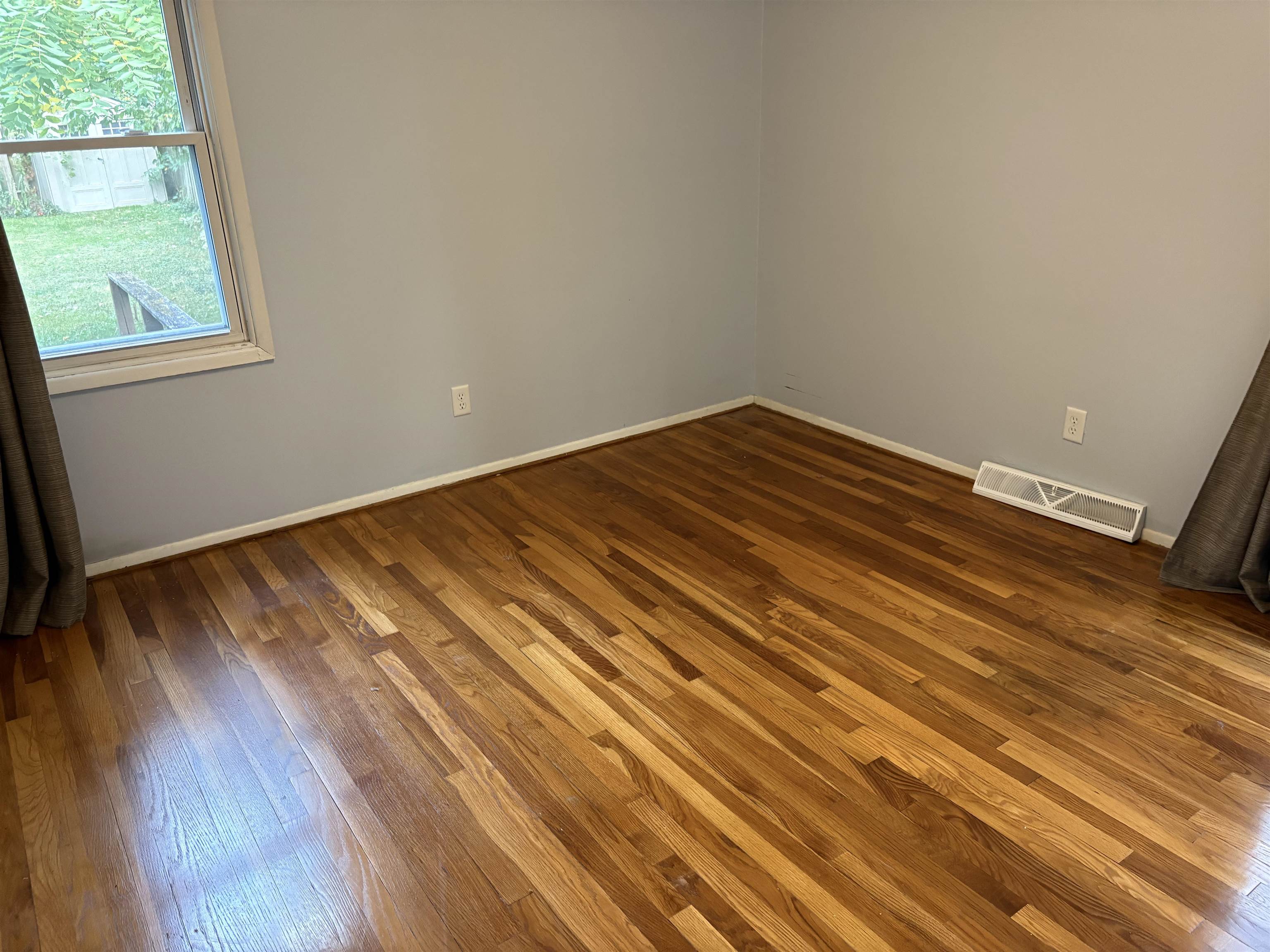 586 Lexington Avenue East Lansing City MI 48823