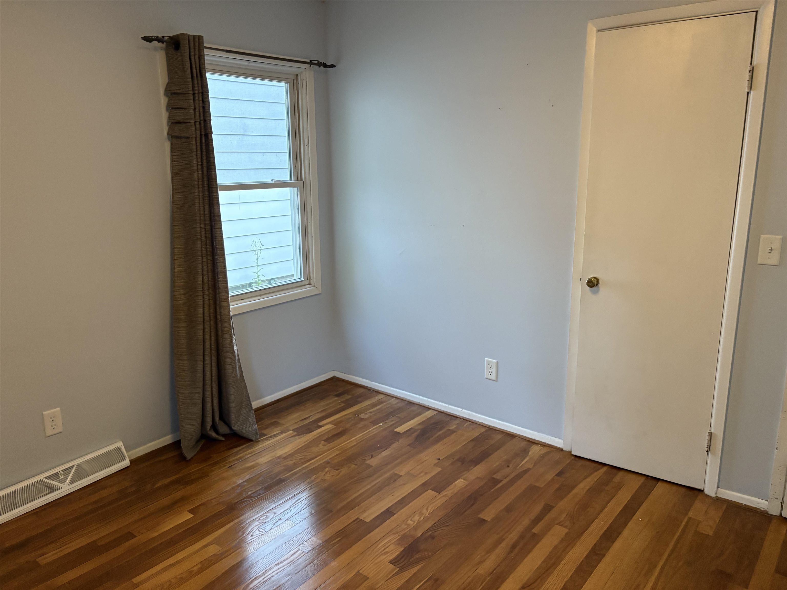 586 Lexington Avenue East Lansing City MI 48823