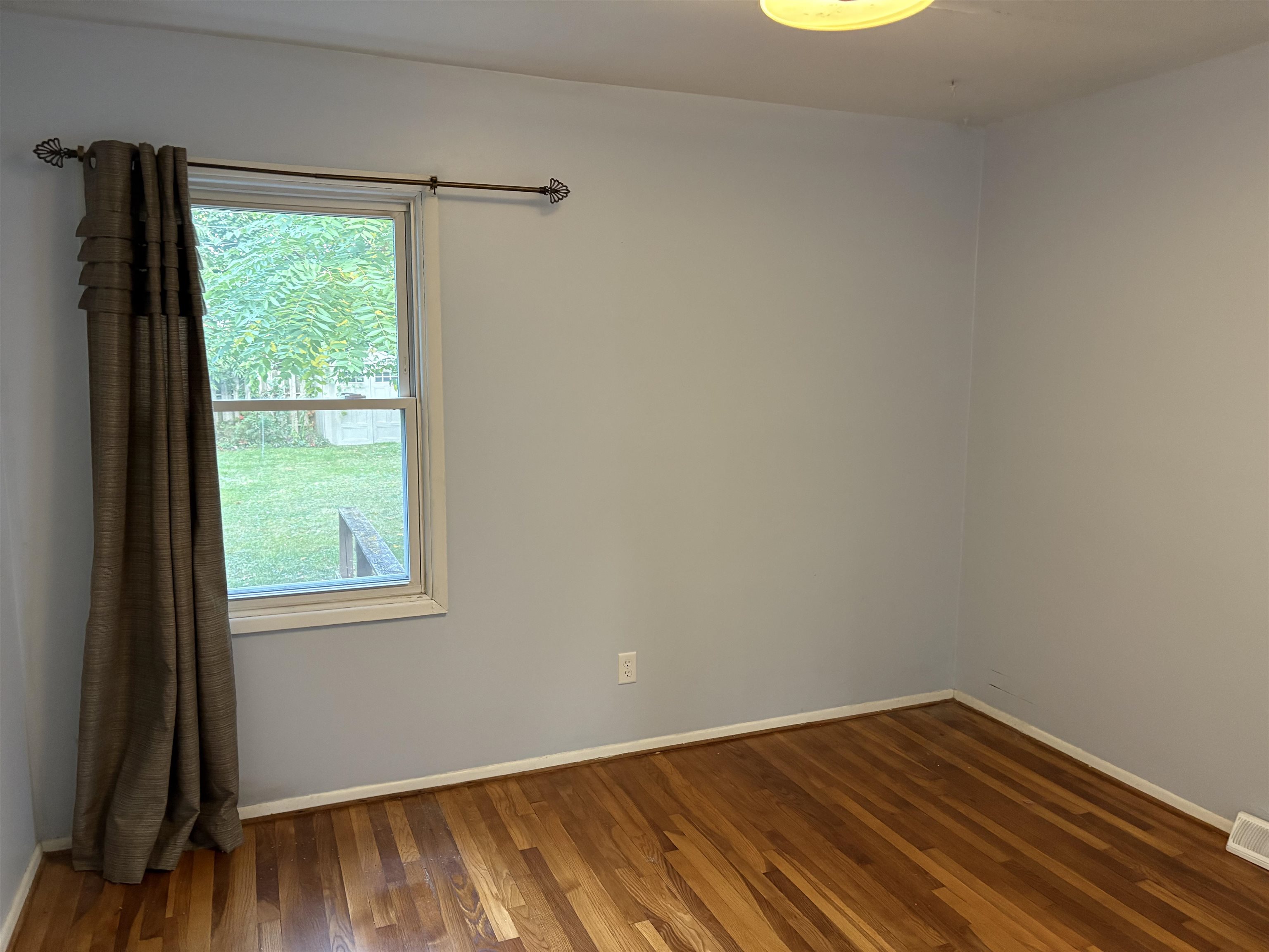 586 Lexington Avenue East Lansing City MI 48823