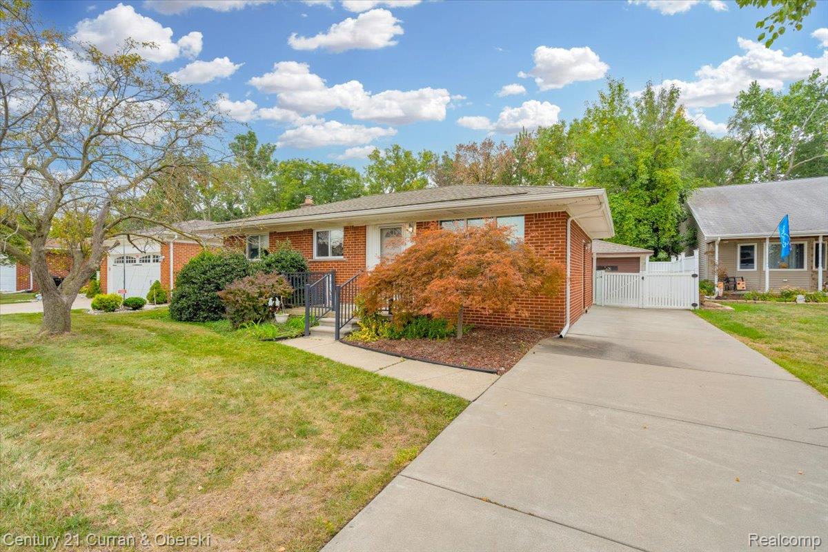 11188 Kennebec Avenue Allen Park City MI 48101