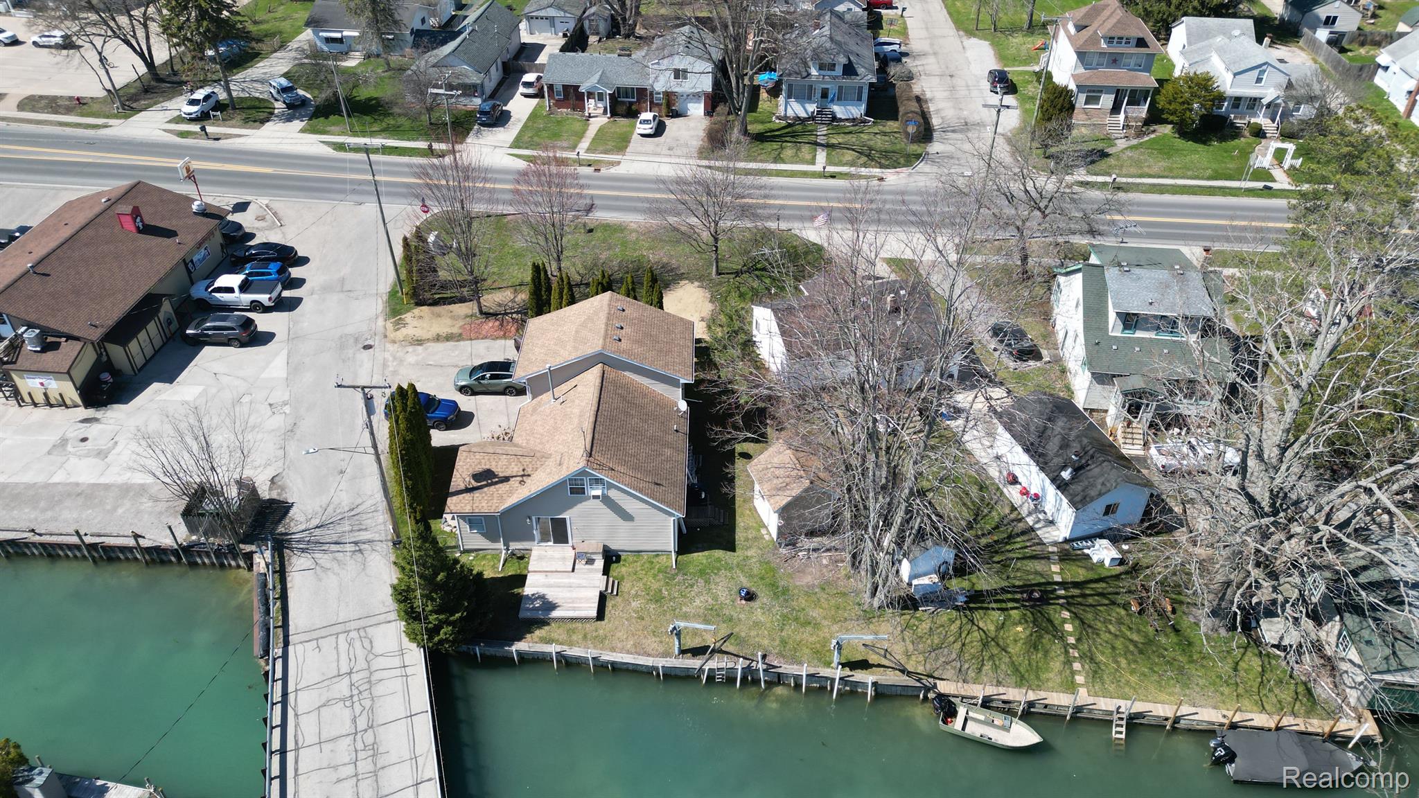 226 Roselawn Street Algonac City MI 48001