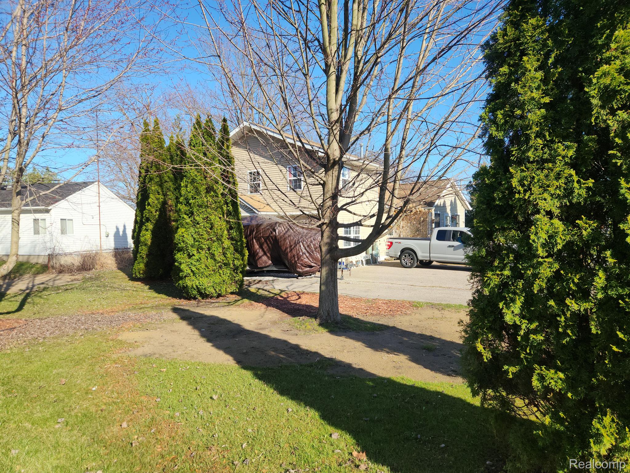 226 Roselawn Street Algonac City MI 48001