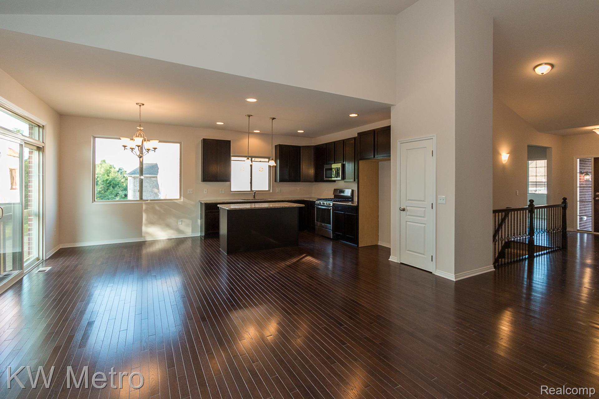 2696 John Bartley Circle Sterling Heights City MI 48310