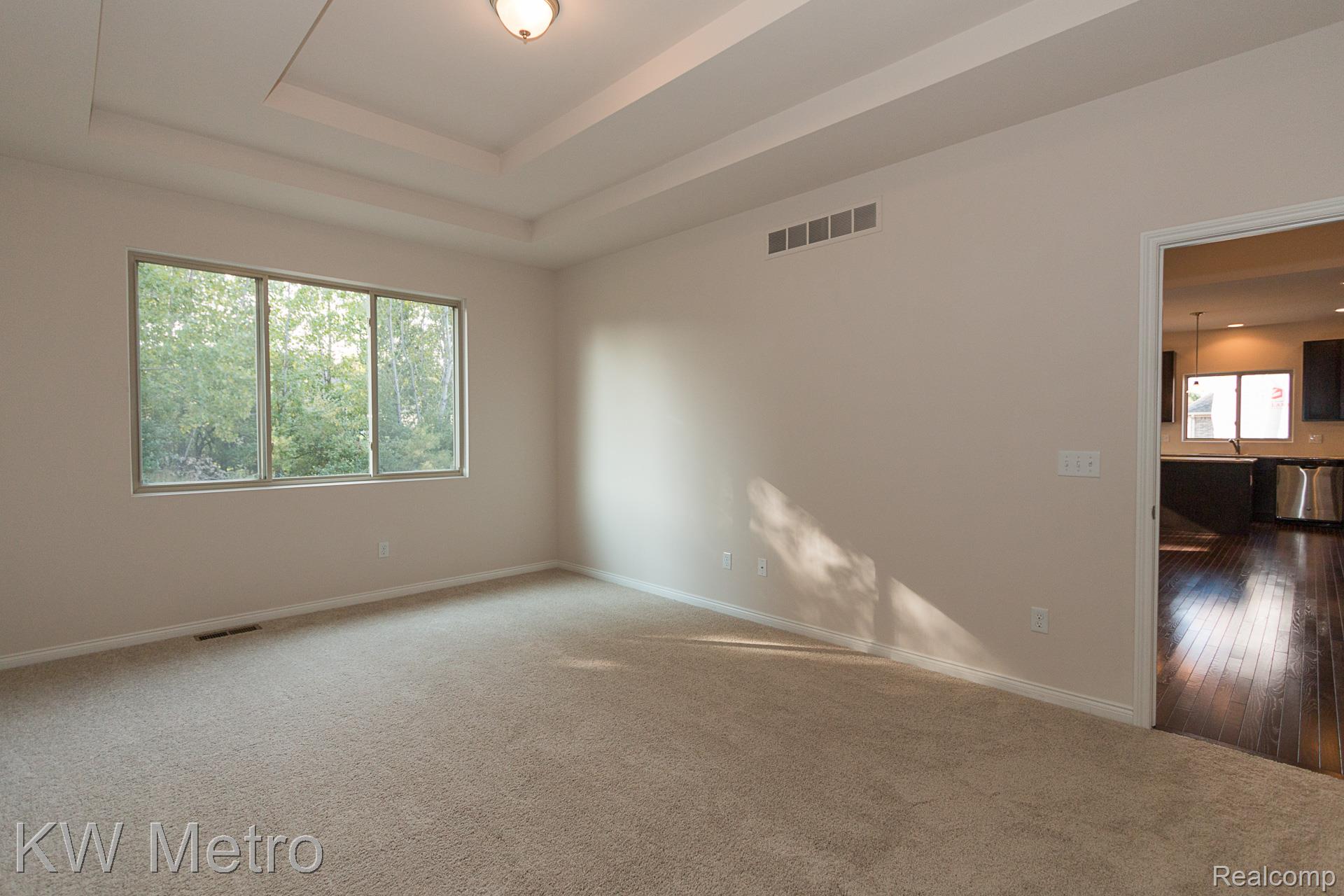 2696 John Bartley Circle Sterling Heights City MI 48310