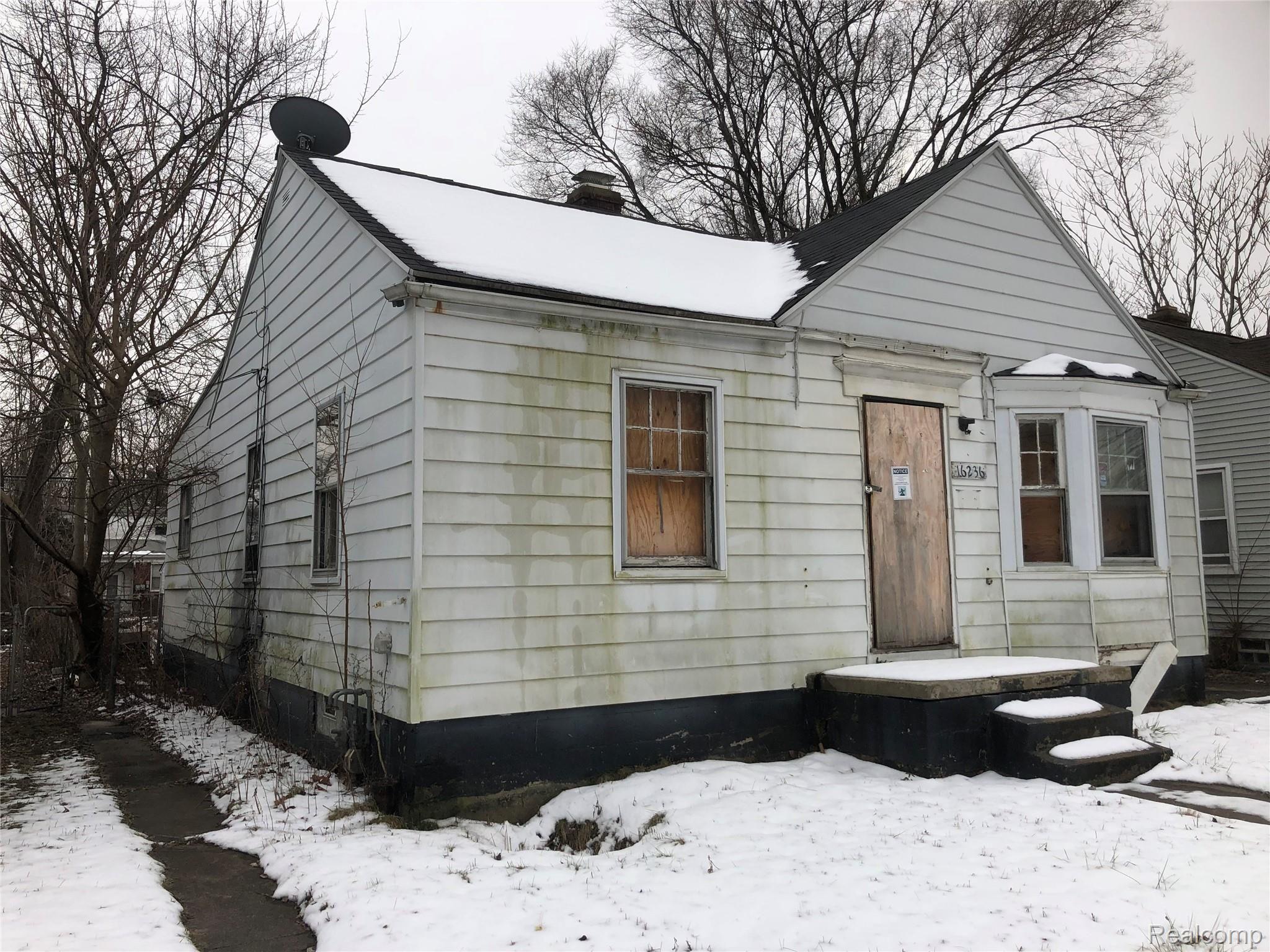 16236 Liberal Street Detroit City MI 48205