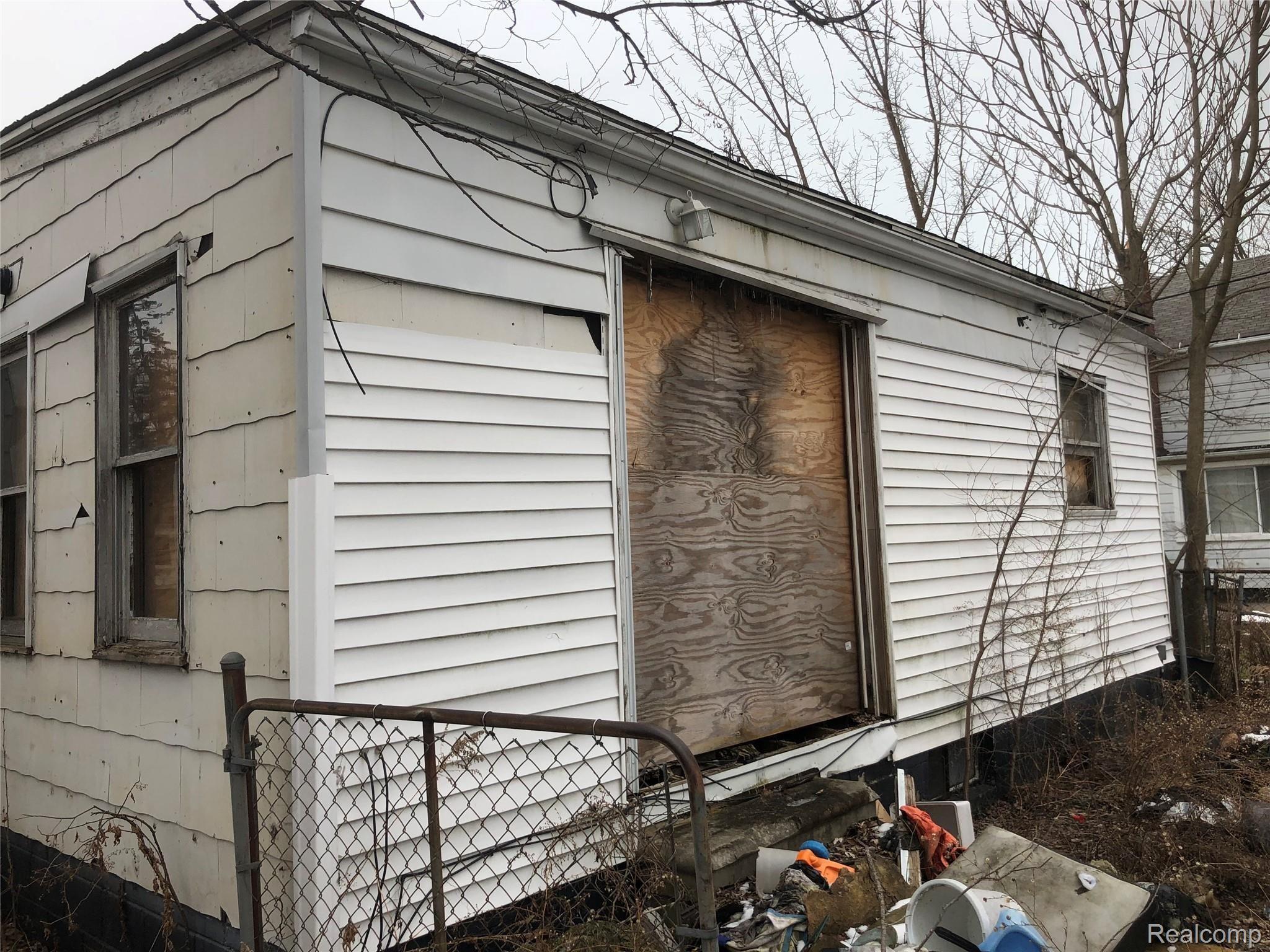 16236 Liberal Street Detroit City MI 48205