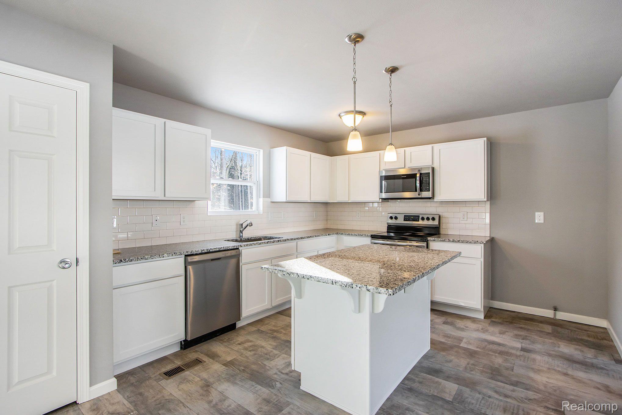 1047 Weatherstone Lane Marion Township MI 48843