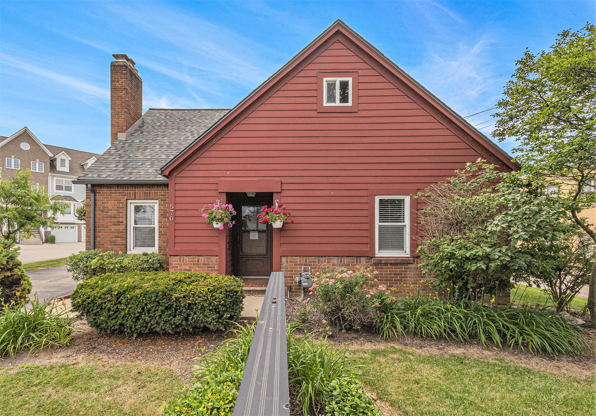 570 S Maple Road Ann Arbor City MI 48103