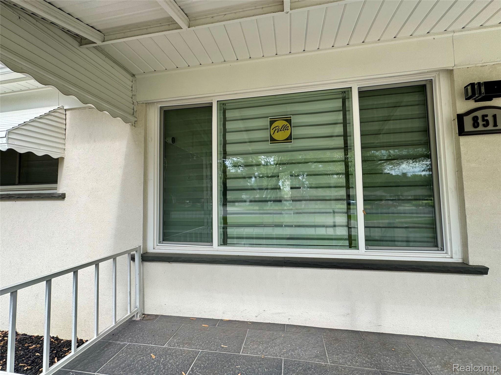 8511 Allen Road Allen Park City MI 48101