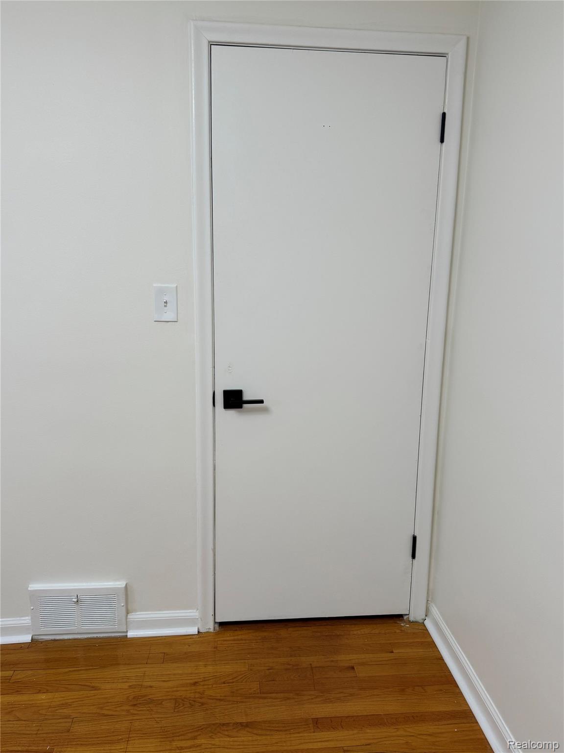 8511 Allen Road Allen Park City MI 48101