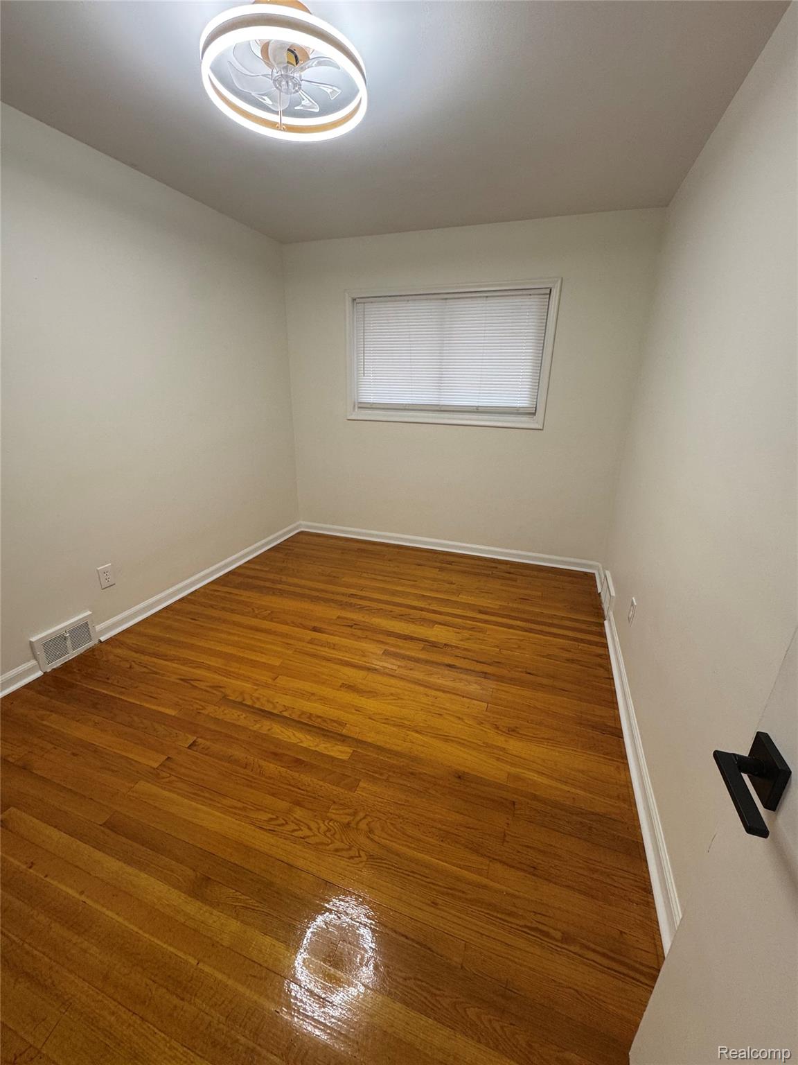 8511 Allen Road Allen Park City MI 48101