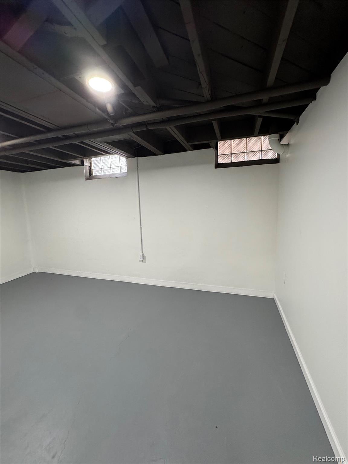 8511 Allen Road Allen Park City MI 48101