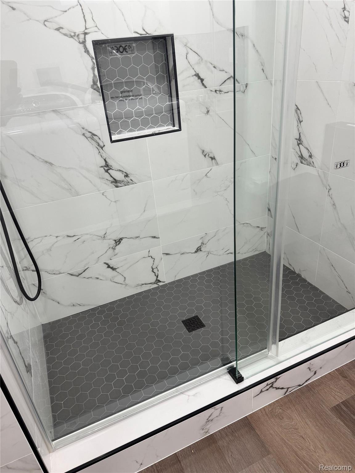 8511 Allen Road Allen Park City MI 48101