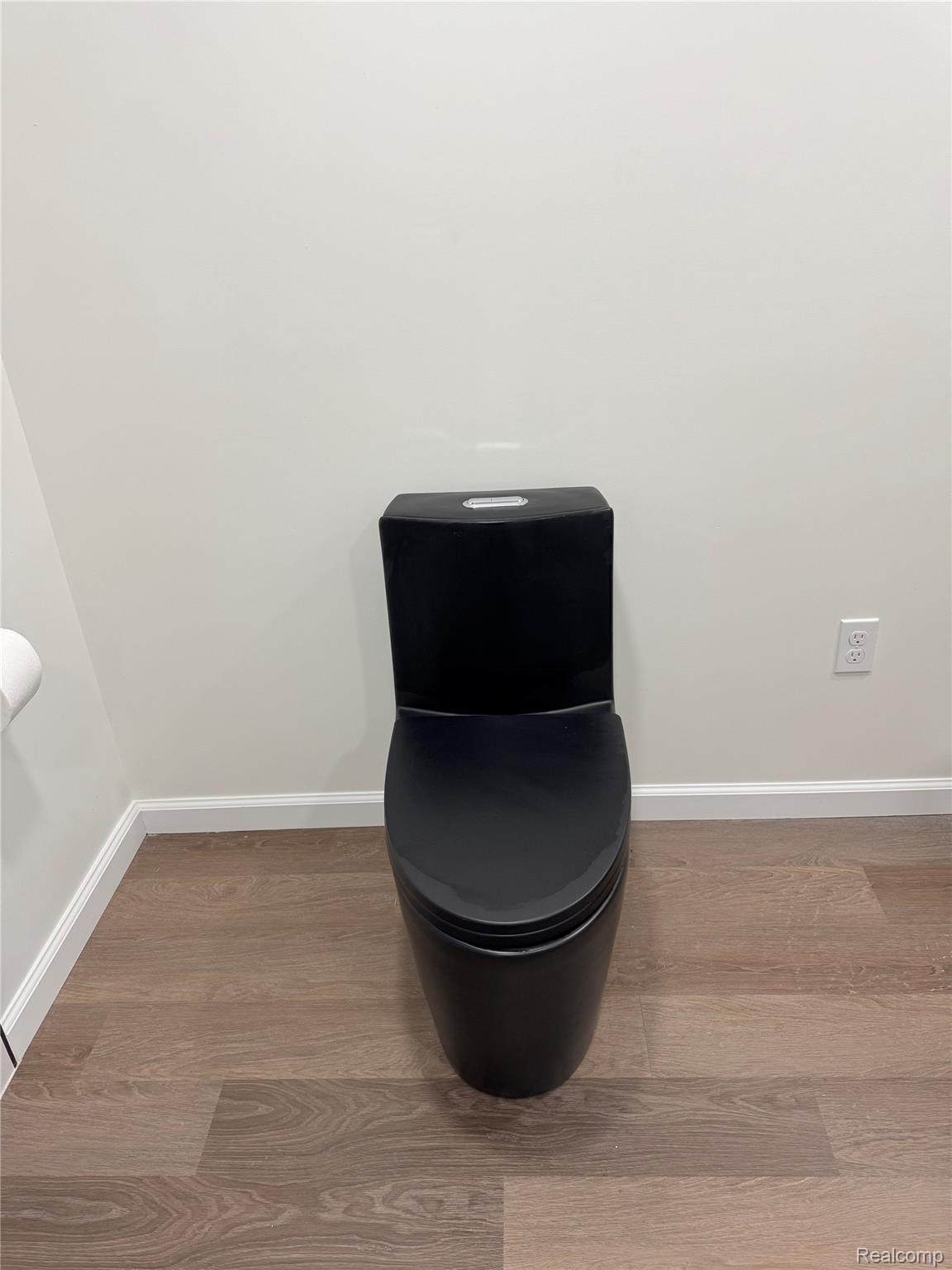 8511 Allen Road Allen Park City MI 48101