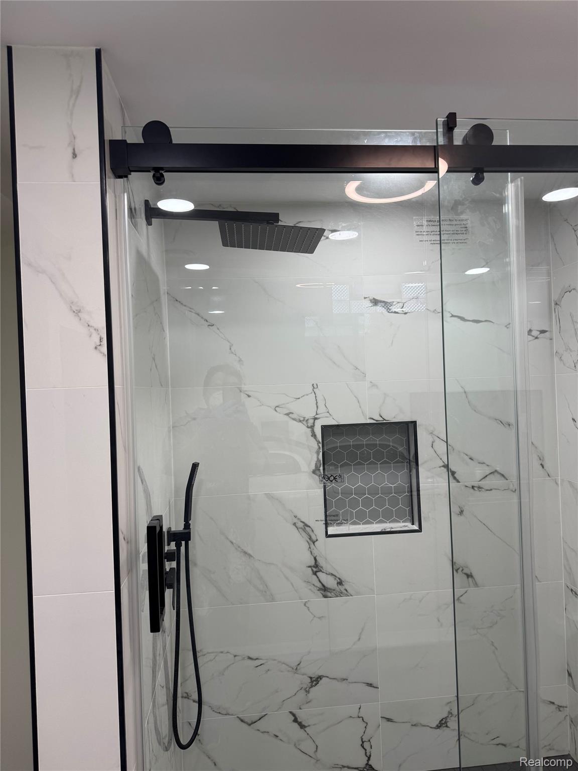 8511 Allen Road Allen Park City MI 48101