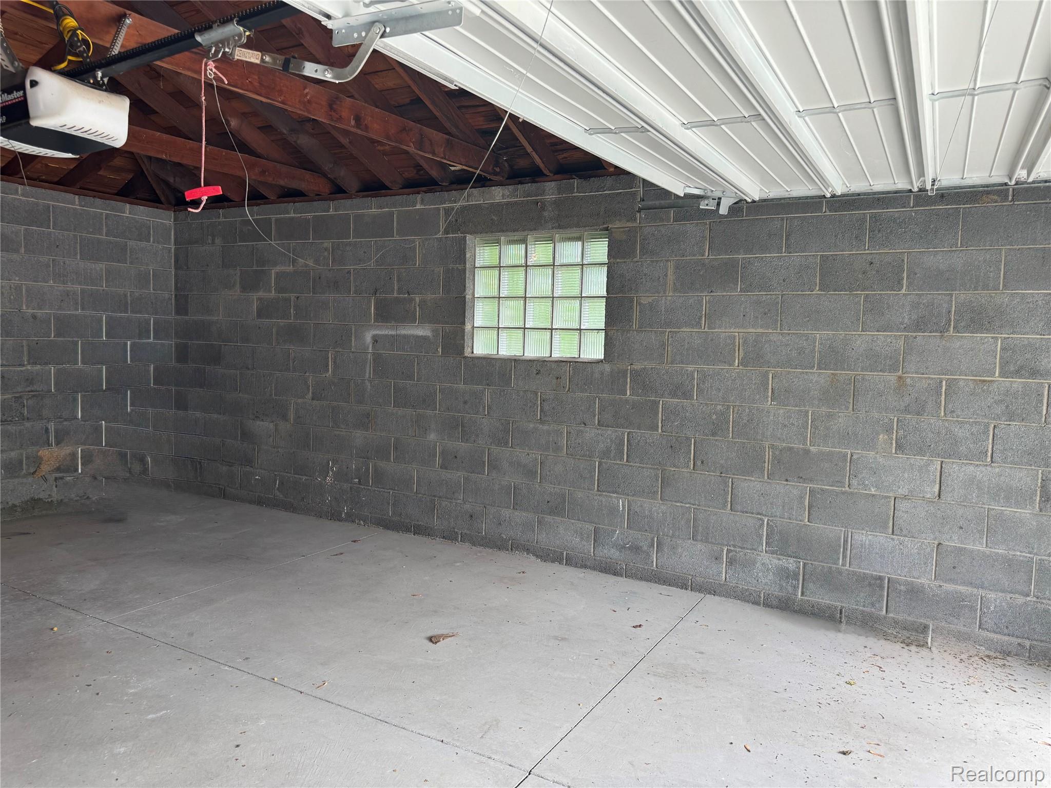 8511 Allen Road Allen Park City MI 48101