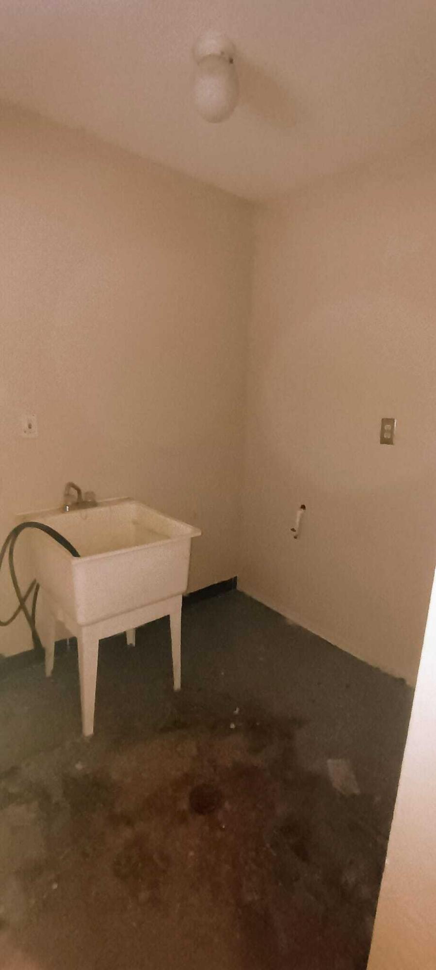 6121 Plainview Avenue Detroit City MI 48228