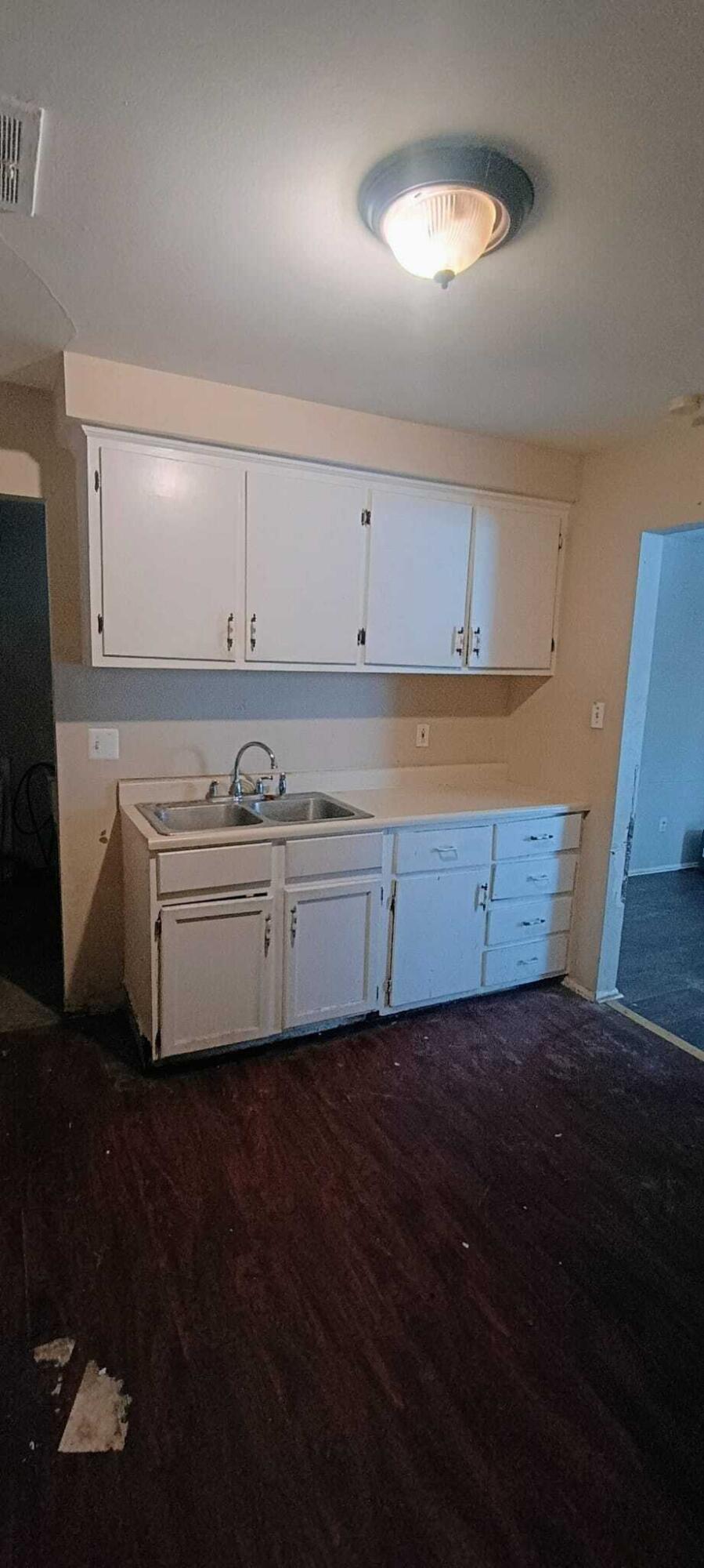 6121 Plainview Avenue Detroit City MI 48228