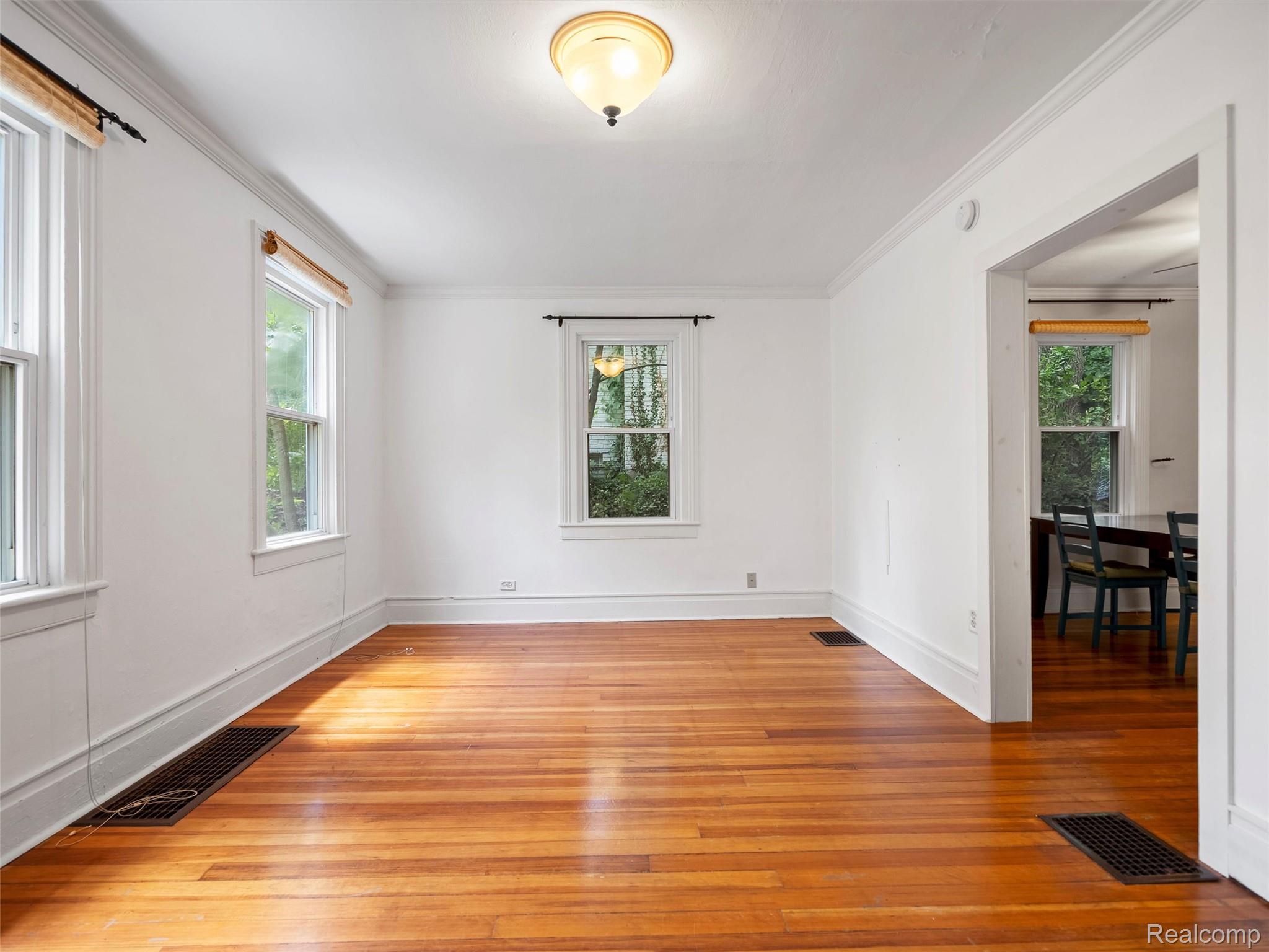 1713 Pontiac Trail Ann Arbor City MI 48105