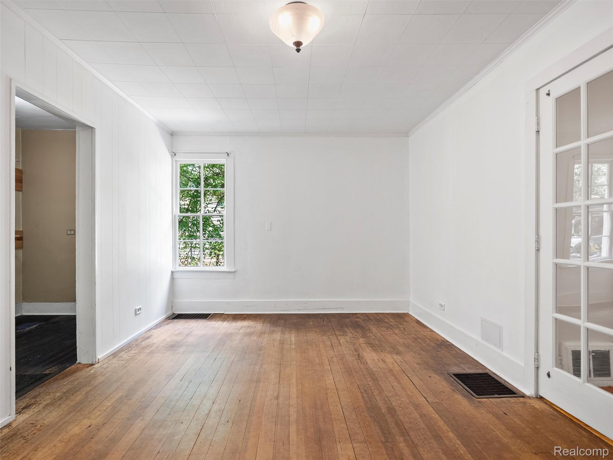 1713 Pontiac Trail Ann Arbor City MI 48105