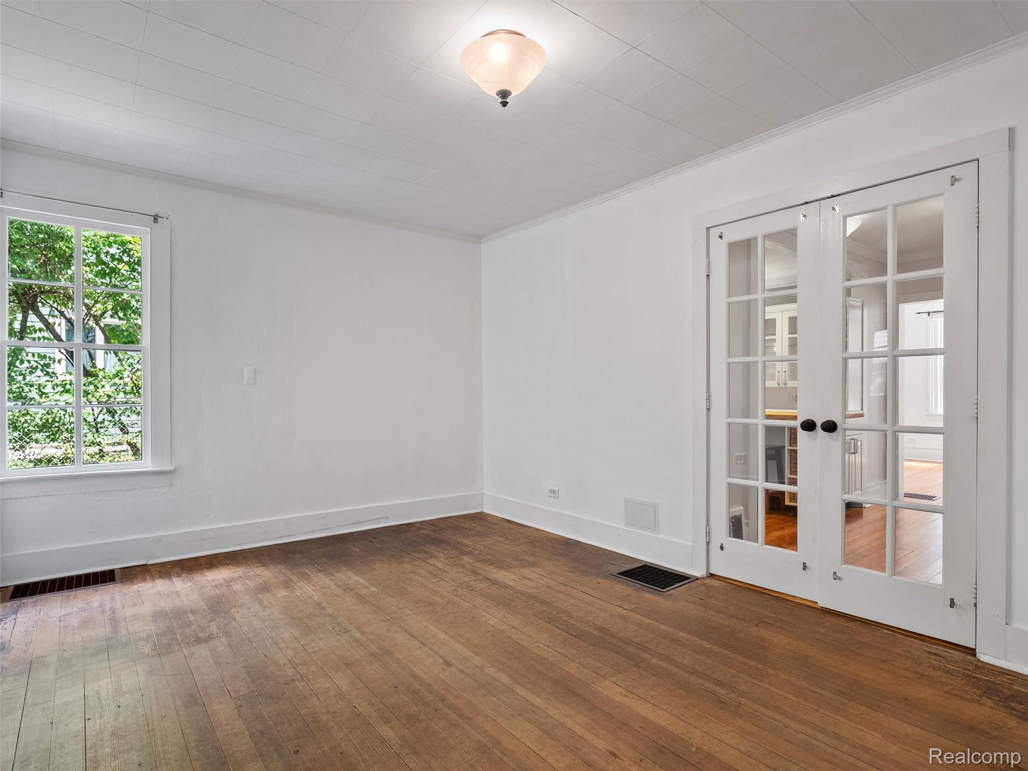 1713 Pontiac Trail Ann Arbor City MI 48105