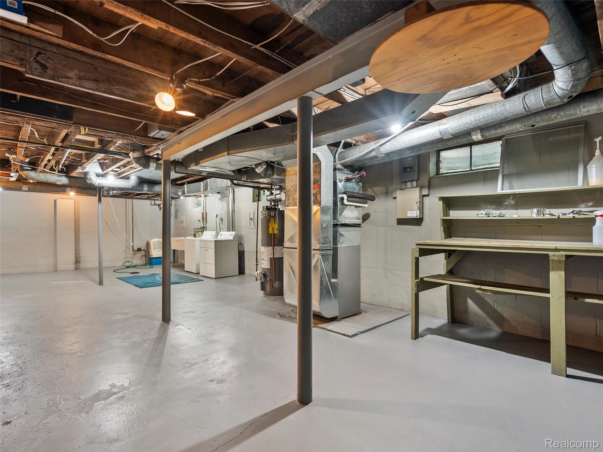 1713 Pontiac Trail Ann Arbor City MI 48105